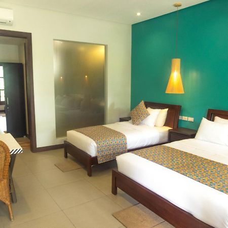 Karancho Beach House Lapu-Lapu City Exterior photo